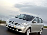 Toyota Corolla Verso (2004)