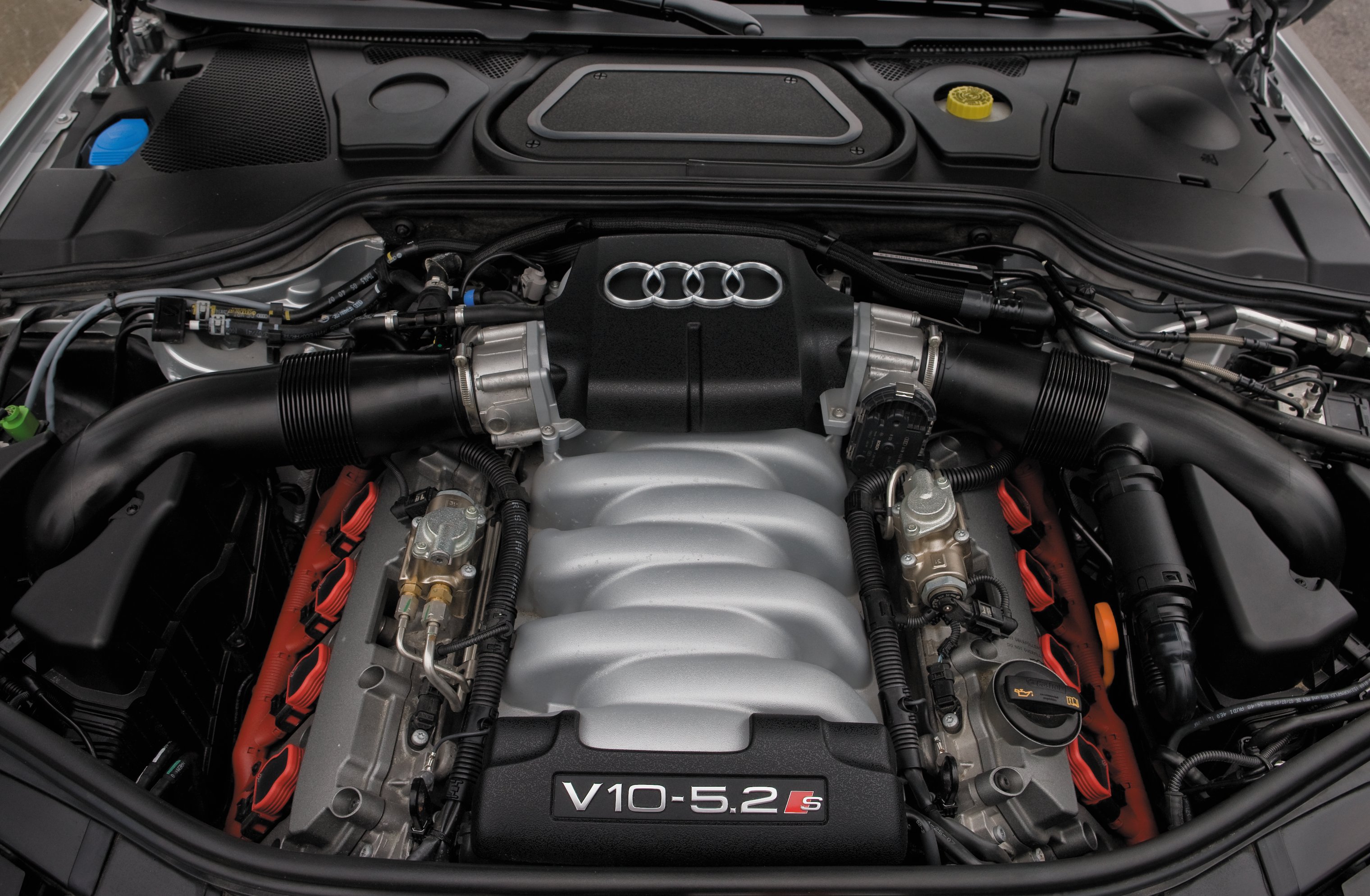 Audi S8