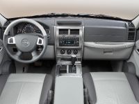 Jeep Liberty Limited (2008) - picture 4 of 14