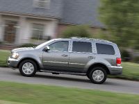 Chrysler Aspen Hybrid (2009) - picture 1 of 6