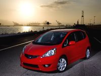 Honda Fit (2009) - picture 8 of 17