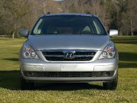 Hyundai Entourage (2009) - picture 1 of 9