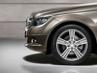 Mercedes-Benz C-Class Special Edition (2009) - picture 5 of 11