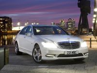 Mercedes-Benz S-Class (2009)