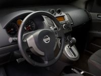 Nissan Sentra SE-R (2009) - picture 2 of 8