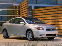 Scion tC (2009) - picture 1 of 10