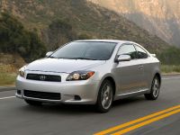 Scion tC (2009) - picture 4 of 10