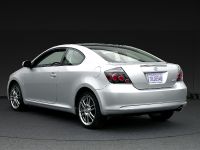 Scion tC (2009) - picture 8 of 10