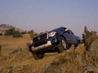 Suzuki Equator (2009) - picture 7 of 12