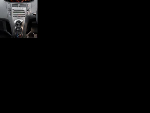 Toyota Yaris (2009) - picture 25 of 25