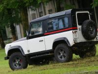 Aznom Land Rover (2010)