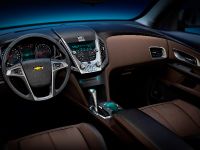 Chevrolet Equinox LTZ (2010) - picture 2 of 11