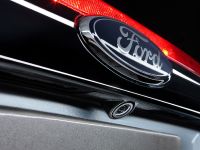Ford Fusion (2010) - picture 8 of 18