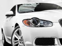 Jaguar XFR (2010) - picture 4 of 21