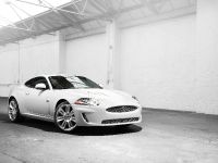 Jaguar XKR (2010) - picture 1 of 21