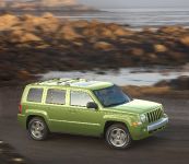 Jeep Patriot Limited (2010) - picture 2 of 5