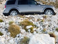 Land Rover Discovery (2010) - picture 5 of 38