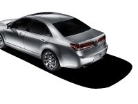 Lincoln MKZ (2010) - picture 3 of 18