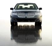 Lincoln MKZ (2010) - picture 7 of 18