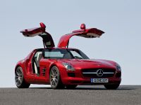 Mercedes-Benz SLS AMG (2010) - picture 8 of 36