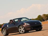 Nissan 370Z Roadster (2010) - picture 1 of 20