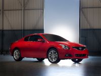 Nissan Altima Coupe (2010) - picture 1 of 23
