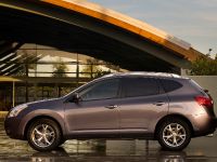 Nissan Rogue (2010) - picture 1 of 27