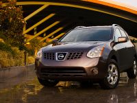 Nissan Rogue (2010) - picture 4 of 27