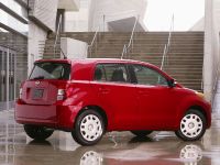 Scion xD (2010) - picture 4 of 31