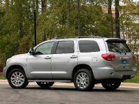 Toyota Sequoia Platinum (2010) - picture 1 of 14
