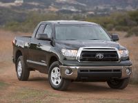 Toyota Tundra Pickup (2010) - picture 8 of 12