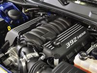 Dodge Challenger SRT8 (2011) - picture 3 of 11