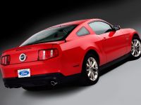 Ford Mustang GT (2011) - picture 3 of 15