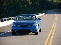 Infiniti G37 Convertible (2011)