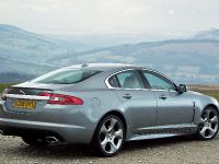 Jaguar XF (2011) - picture 1 of 5