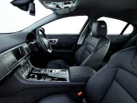 Jaguar XF (2011) - picture 4 of 5