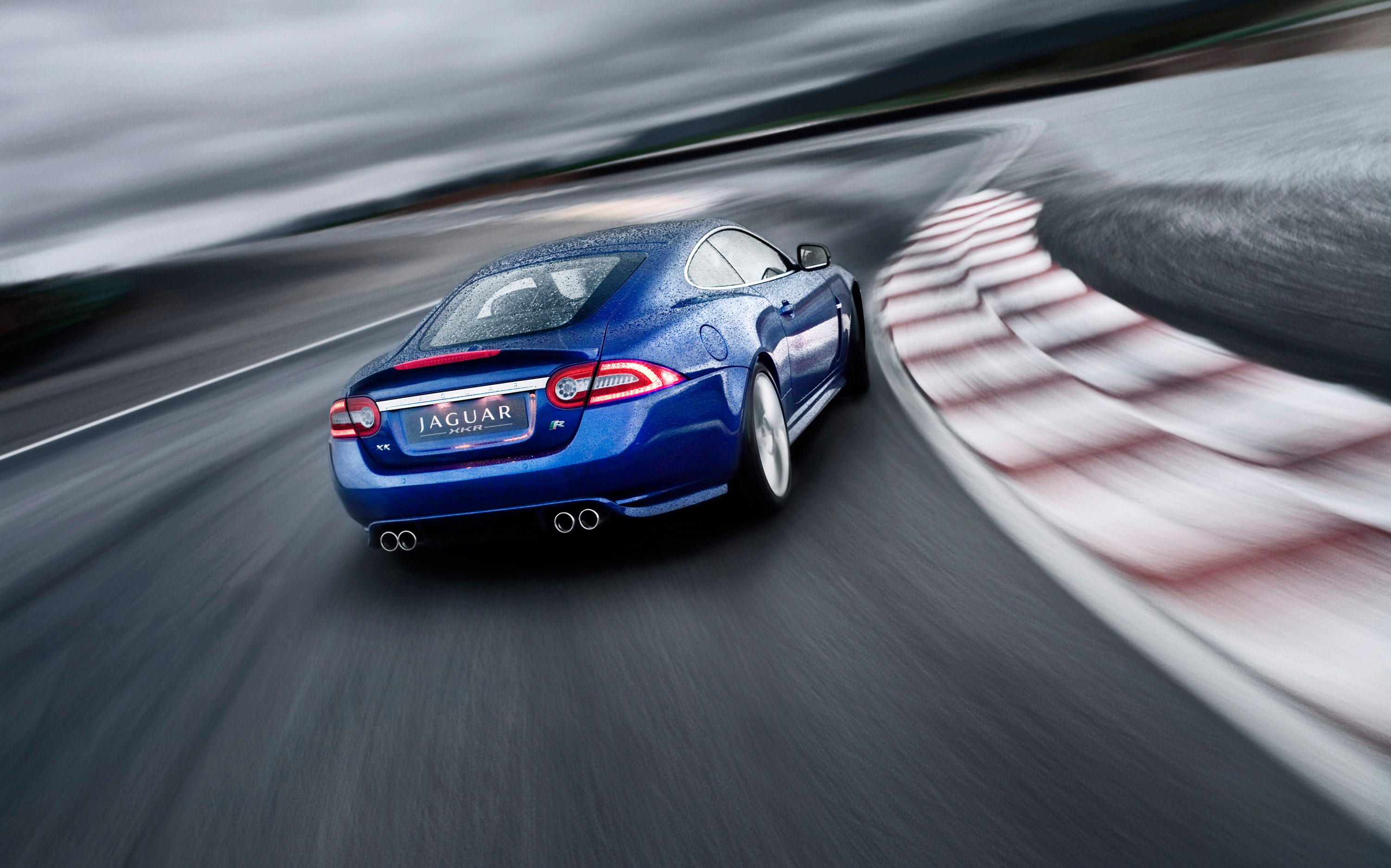 Jaguar XKR