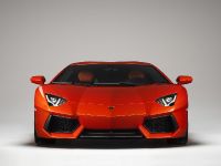 Lamborghini Aventador LP700-4 (2011)
