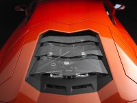Lamborghini Aventador LP700-4 (2011) - picture 8 of 12