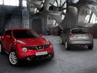 Nissan Juke (2011) - picture 1 of 23