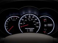 Nissan Quest (2011) - picture 4 of 6
