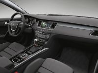 Peugeot 508 (2011) - picture 1 of 7