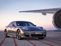 Porsche Panamera Turbo S (2011) - picture 3 of 6