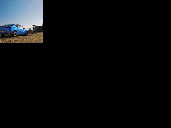 Renault Laguna Hatch GT Line (2011) - picture 25 of 25