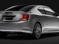 Scion tC (2011) - picture 5 of 20