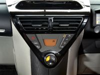 Toyota iQ (2011)