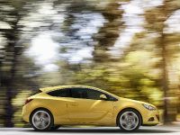 Vauxhall Astra GTC (2011)