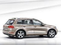 Volkswagen Touareg (2011) - picture 5 of 12