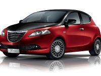 Chrysler Ypsilon Black and Red (2012)