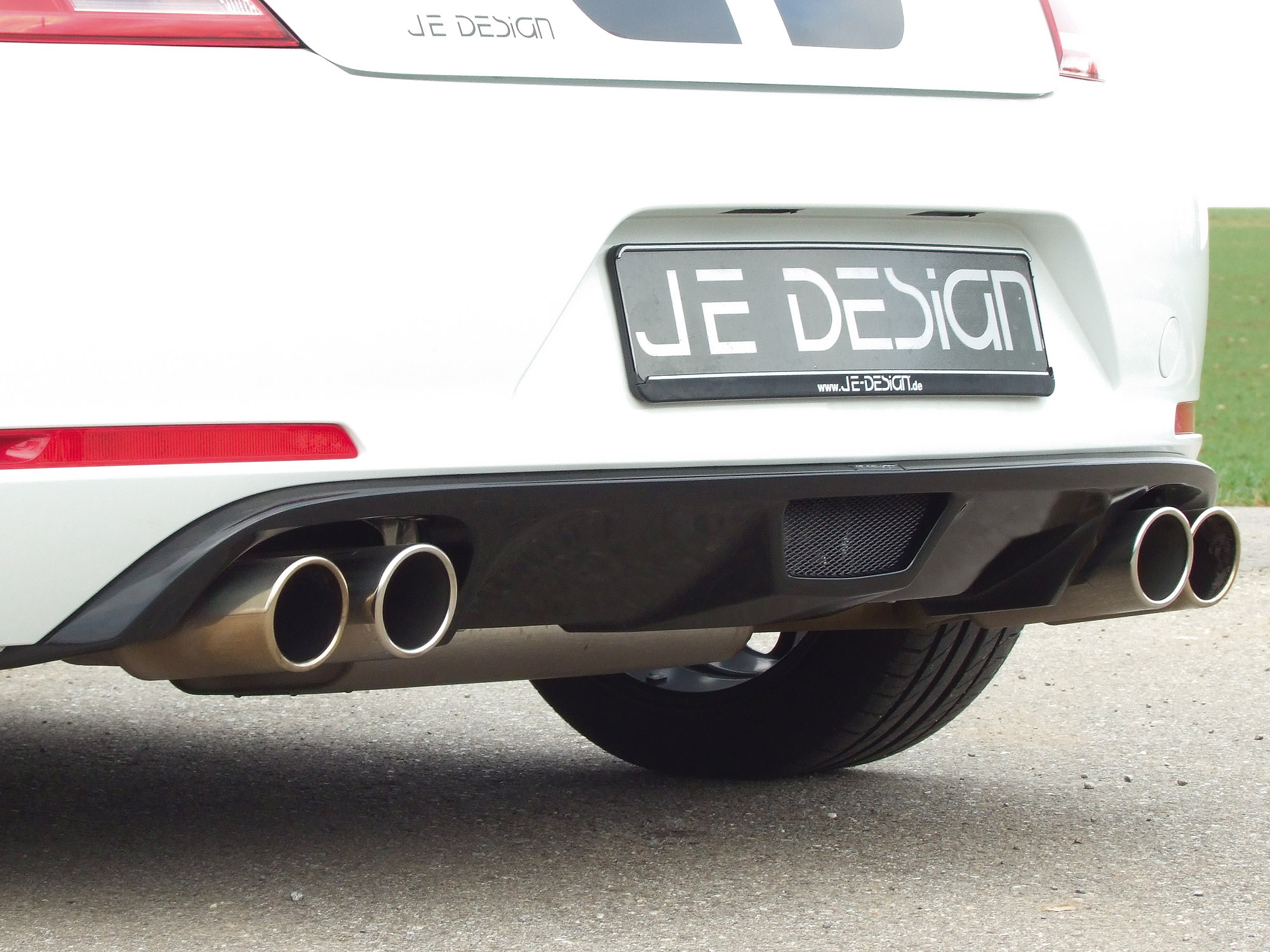 Je Design VW Beetle 2012